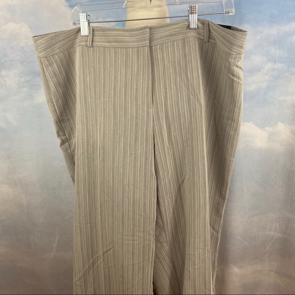 Lane Bryant Cuffed Crop Pinstriped Gray Pants 18